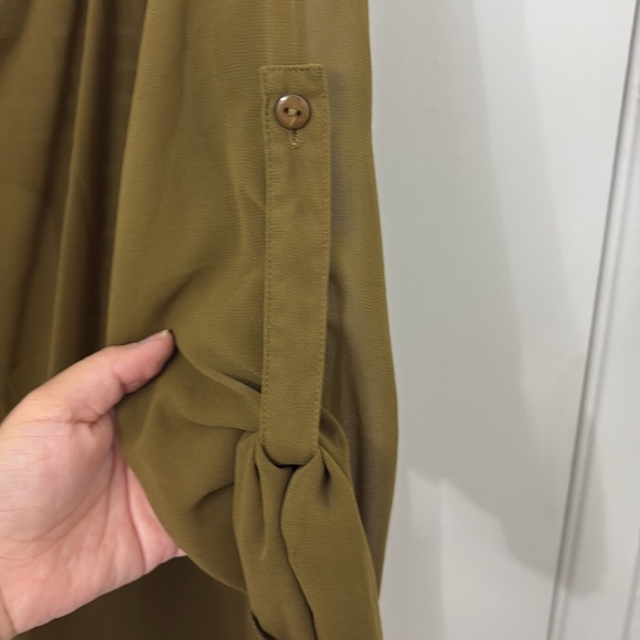 Cross studded button down - Picture 4 of 5